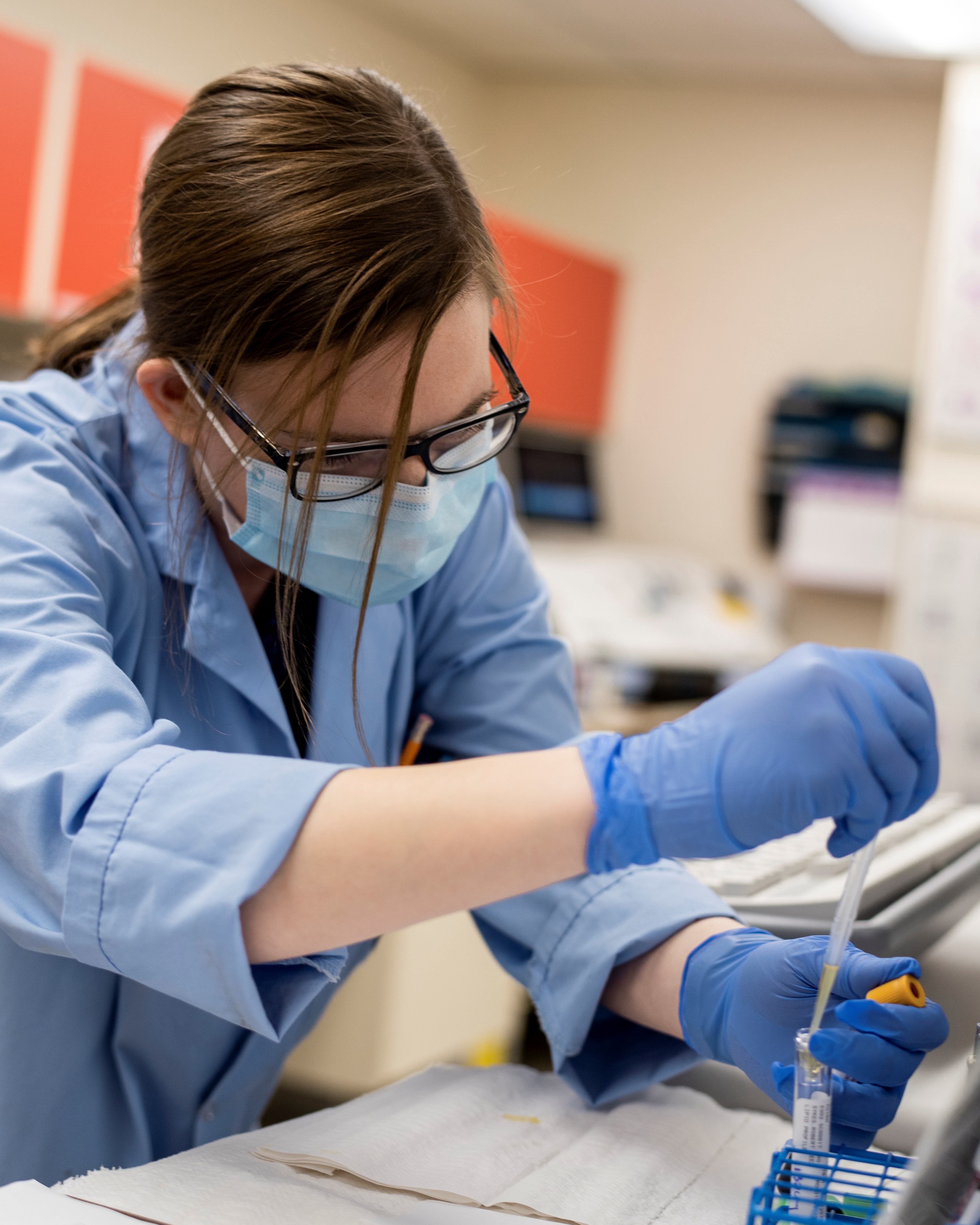 Zoe Neilly in the laboratory